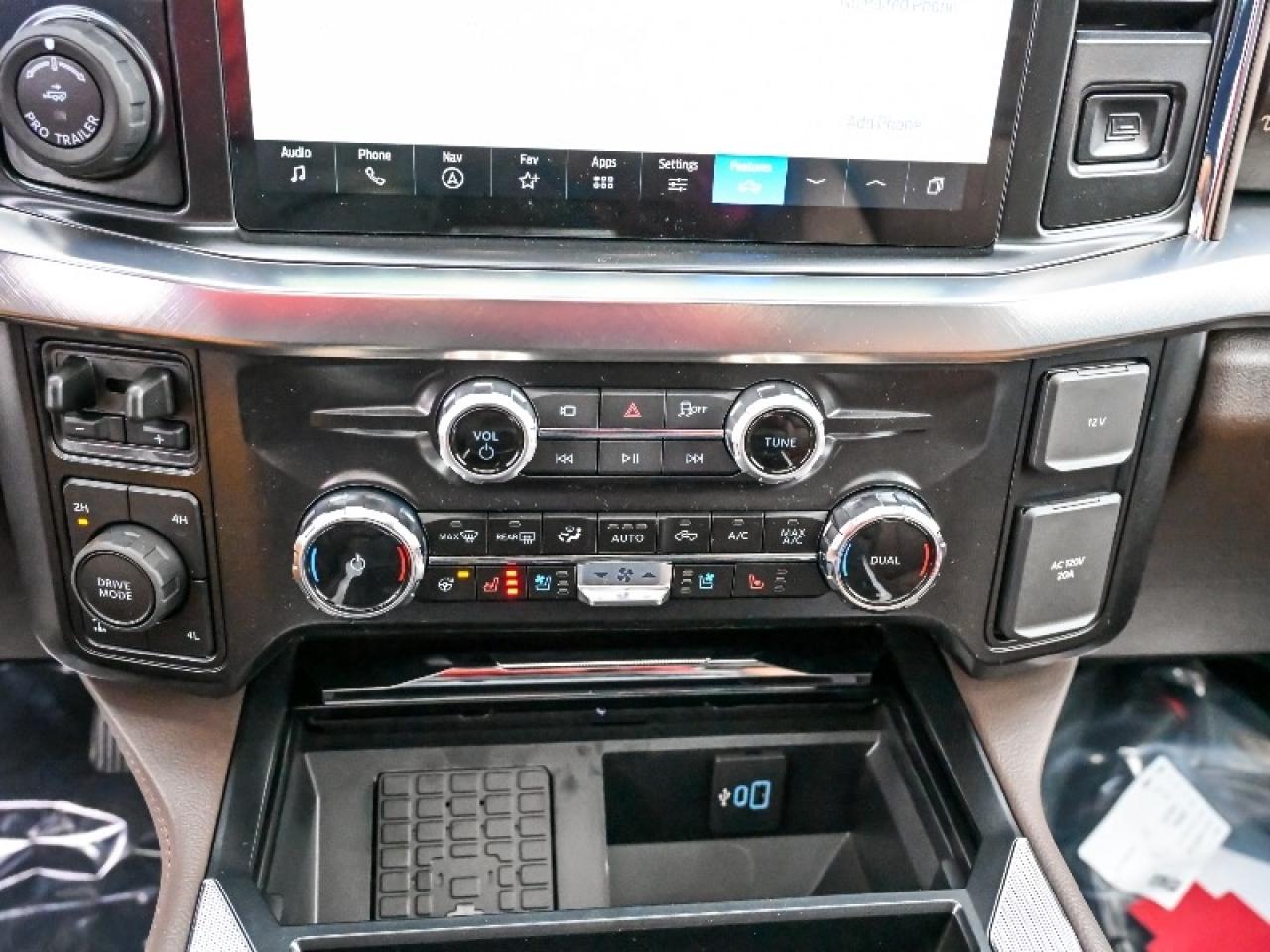 2026 Ford F-350 Super Duty SRW King Ranch Photo