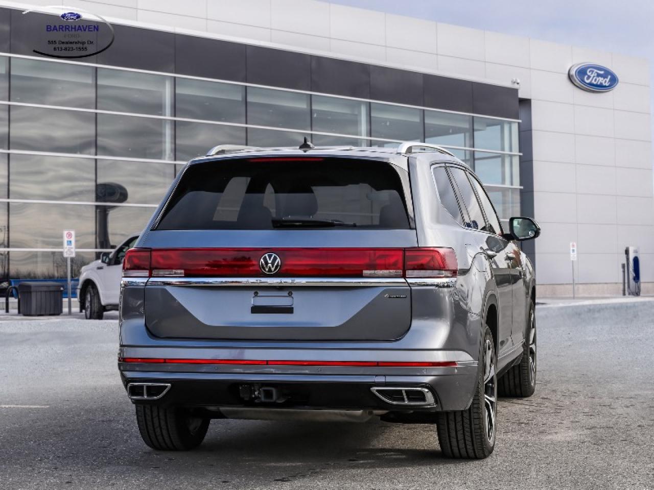 2024 Volkswagen Atlas EXECLINE Photo