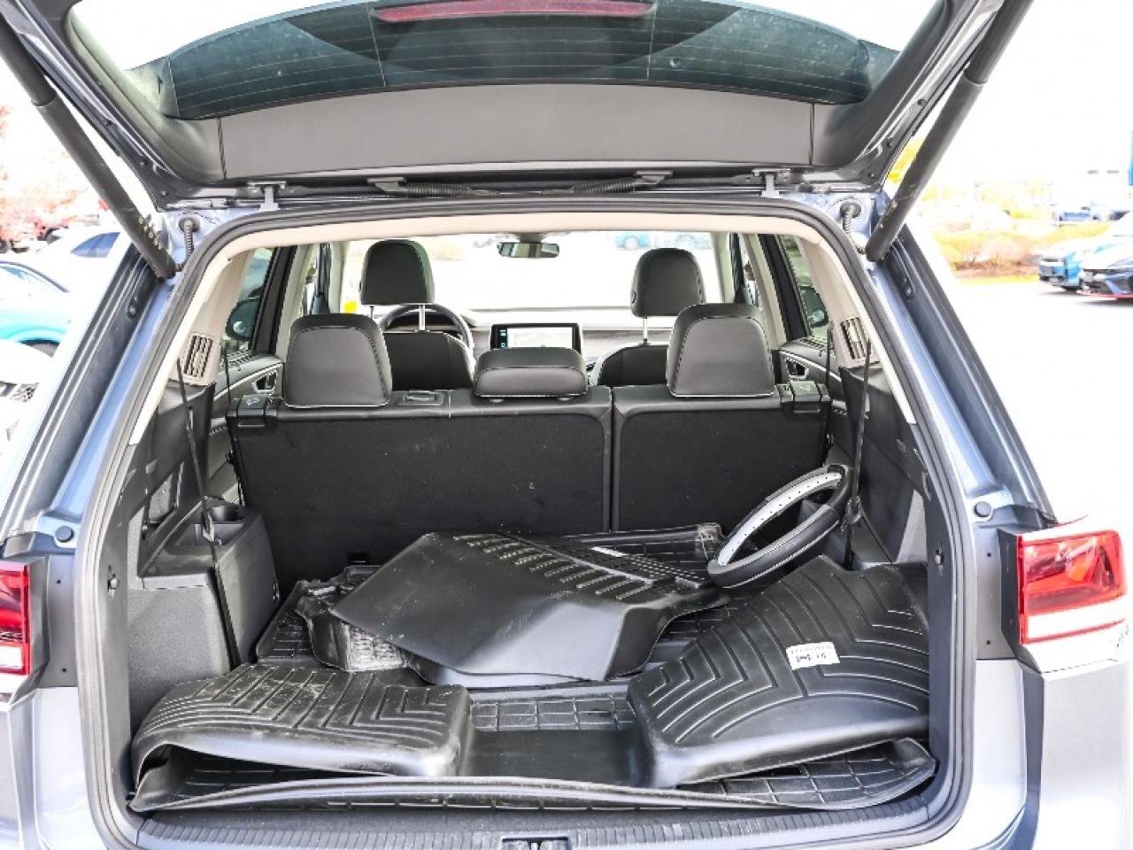 2024 Volkswagen Atlas EXECLINE Photo