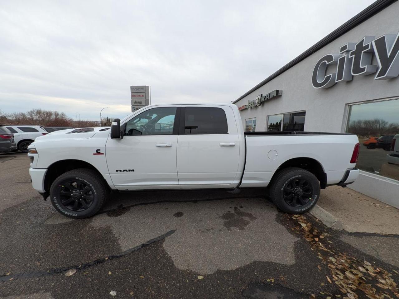 2026 RAM 2500 Laramie 4x4 Crew Cab 6'4" Box Photo