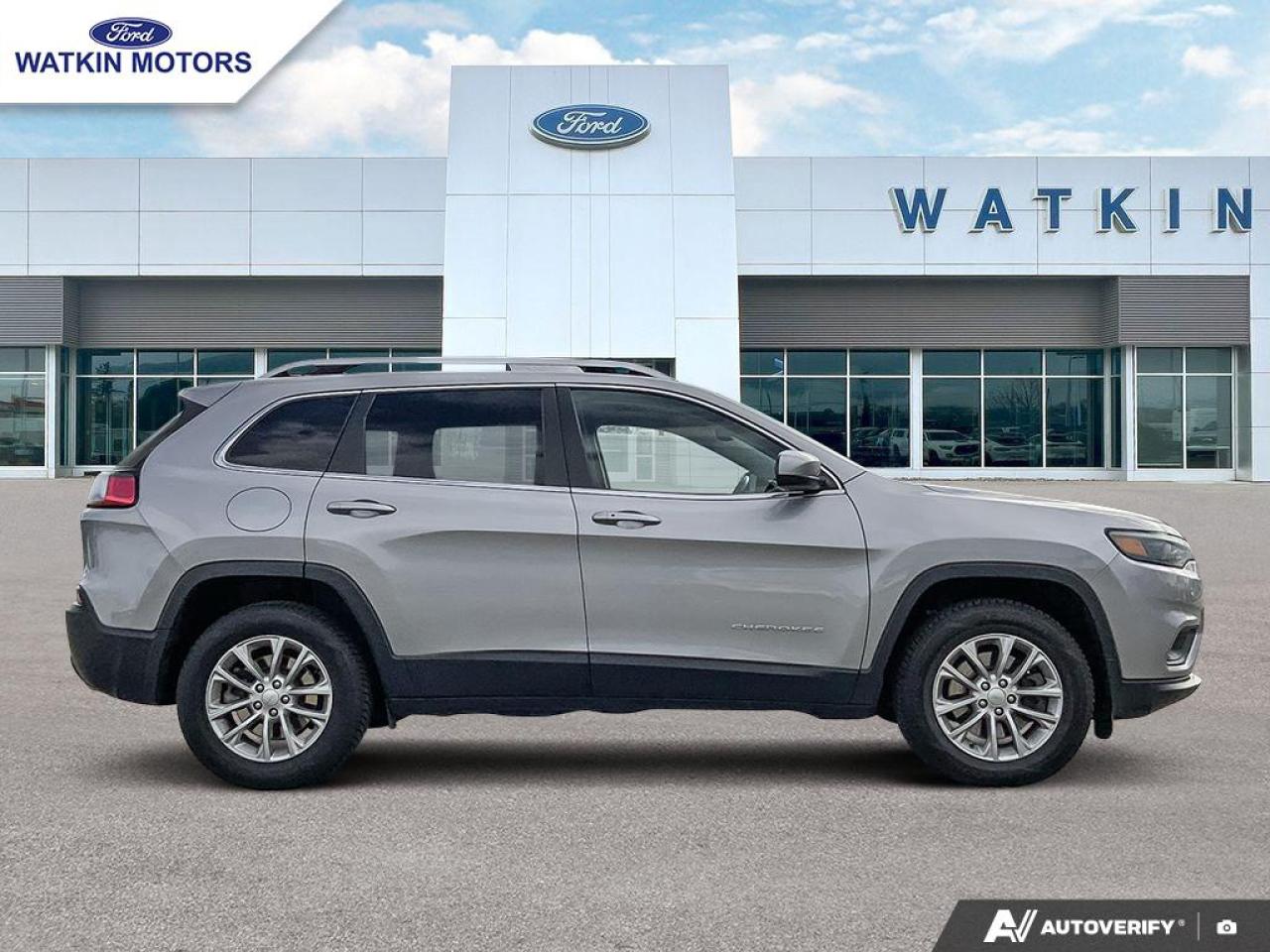 2019 Jeep Cherokee North Photo5