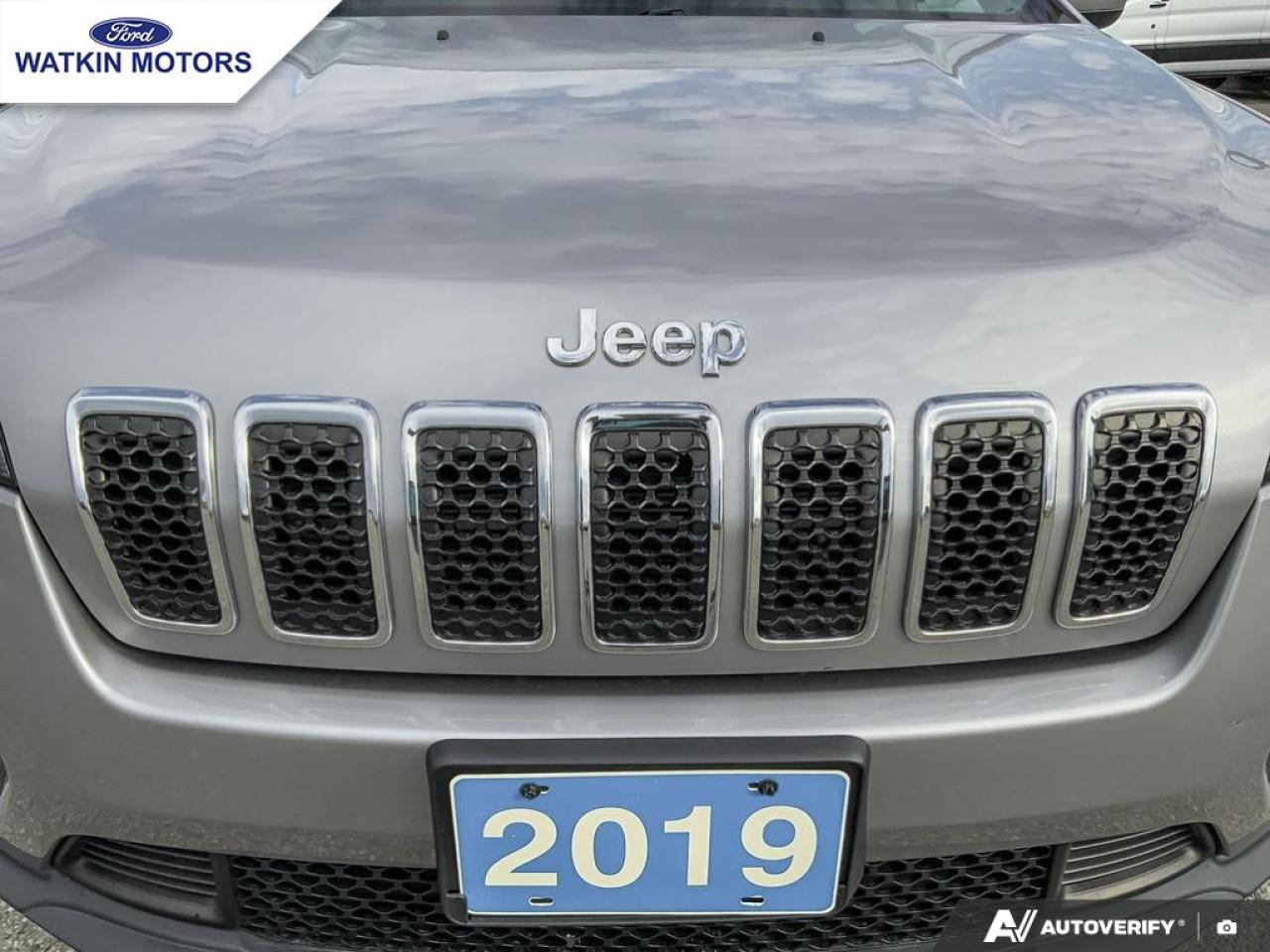 2019 Jeep Cherokee North Photo11