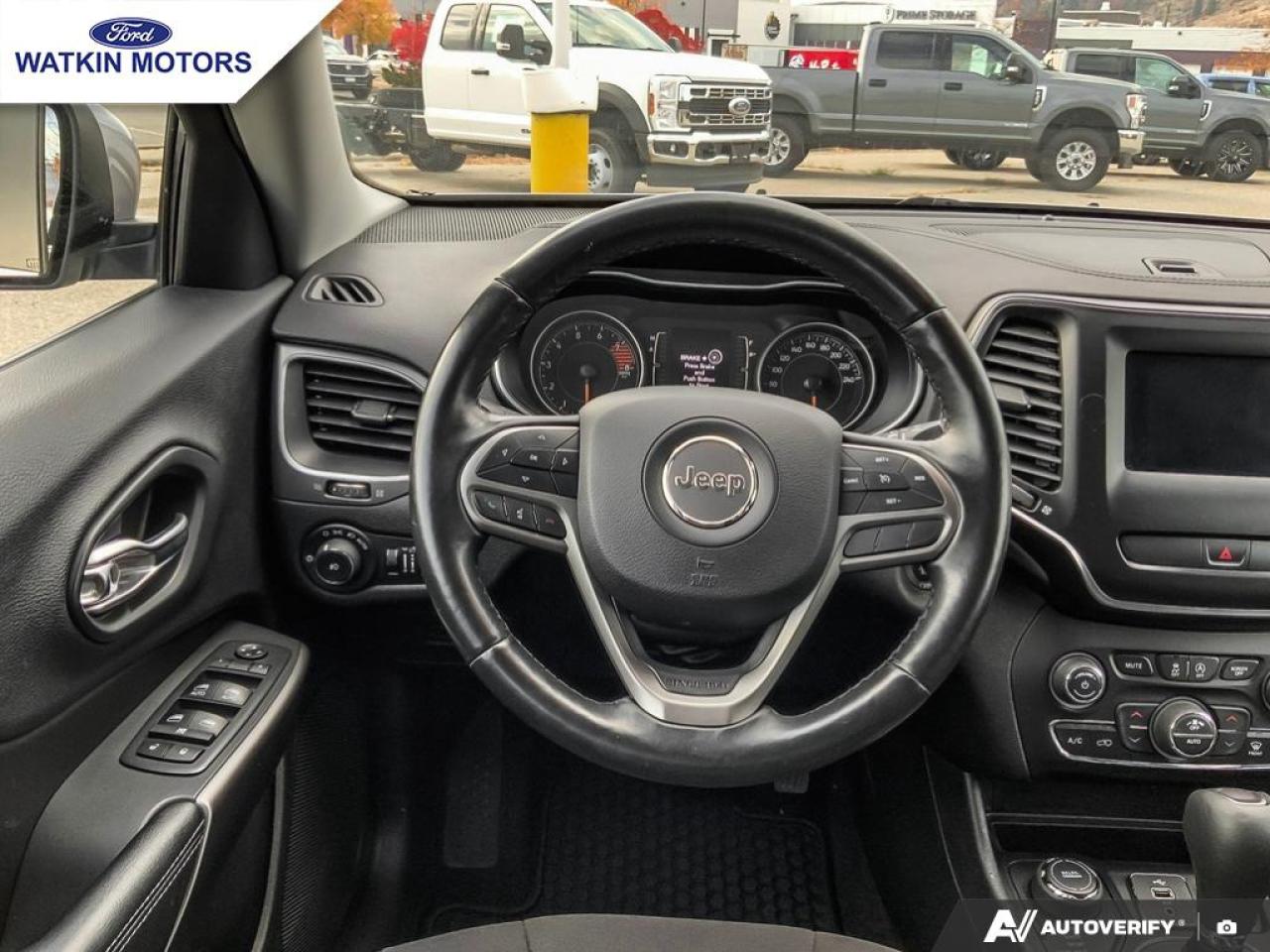 2019 Jeep Cherokee North Photo29