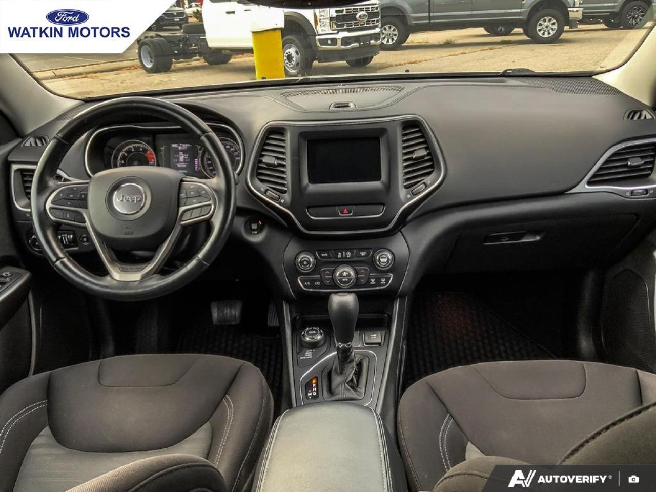 2019 Jeep Cherokee North Photo26