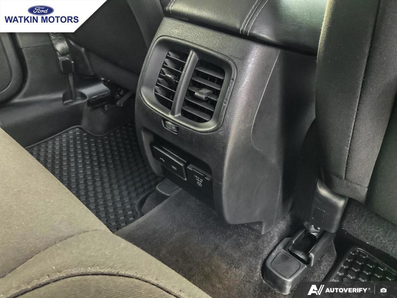 2019 Jeep Cherokee North Photo29