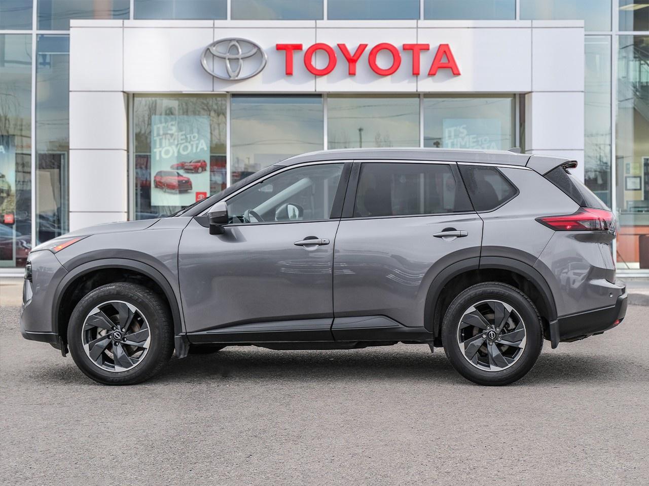 2024 Nissan Rogue SV MOONROOF Photo