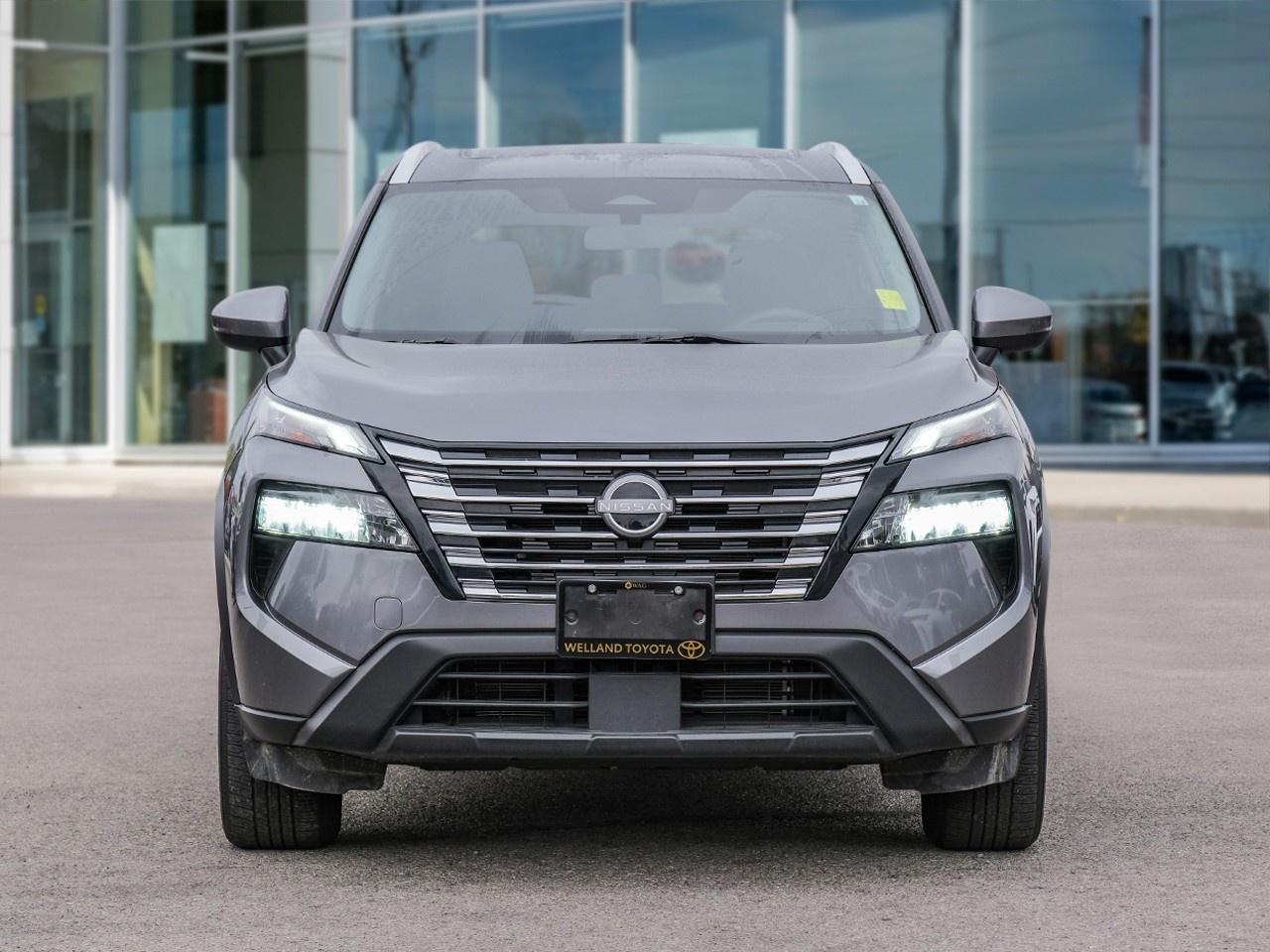 2024 Nissan Rogue SV MOONROOF Photo3