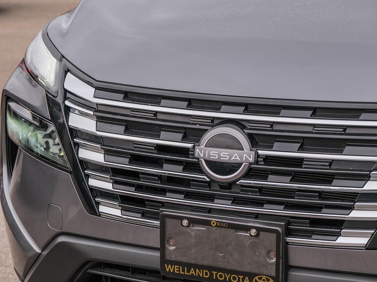 2024 Nissan Rogue SV MOONROOF Photo