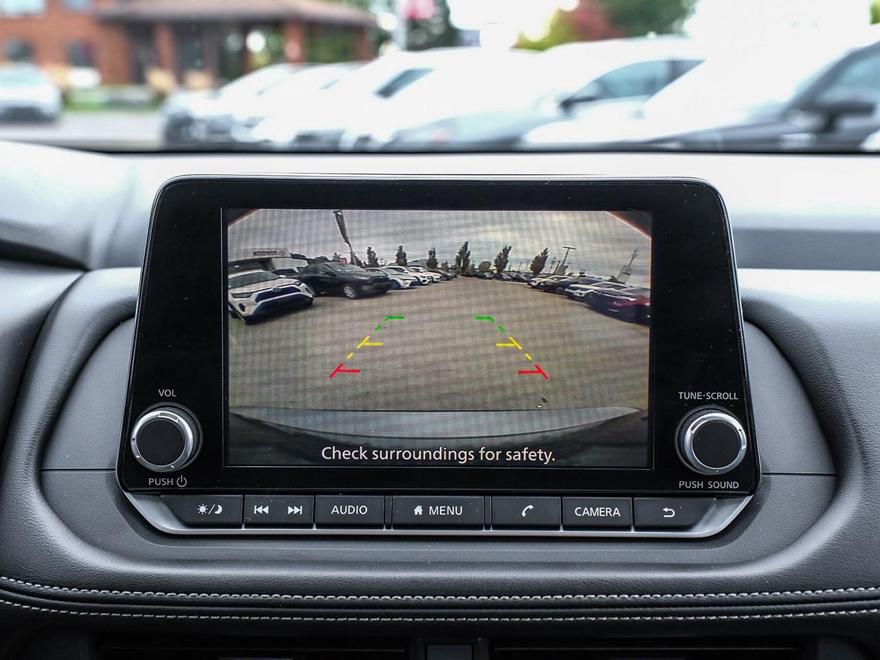 2024 Nissan Rogue SV MOONROOF Photo