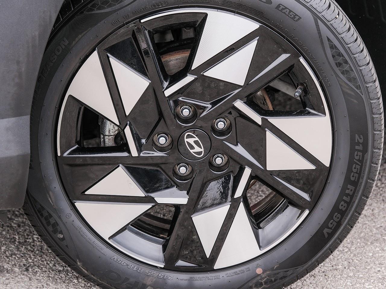 2024 Hyundai KONA 2.0L Preferred Photo