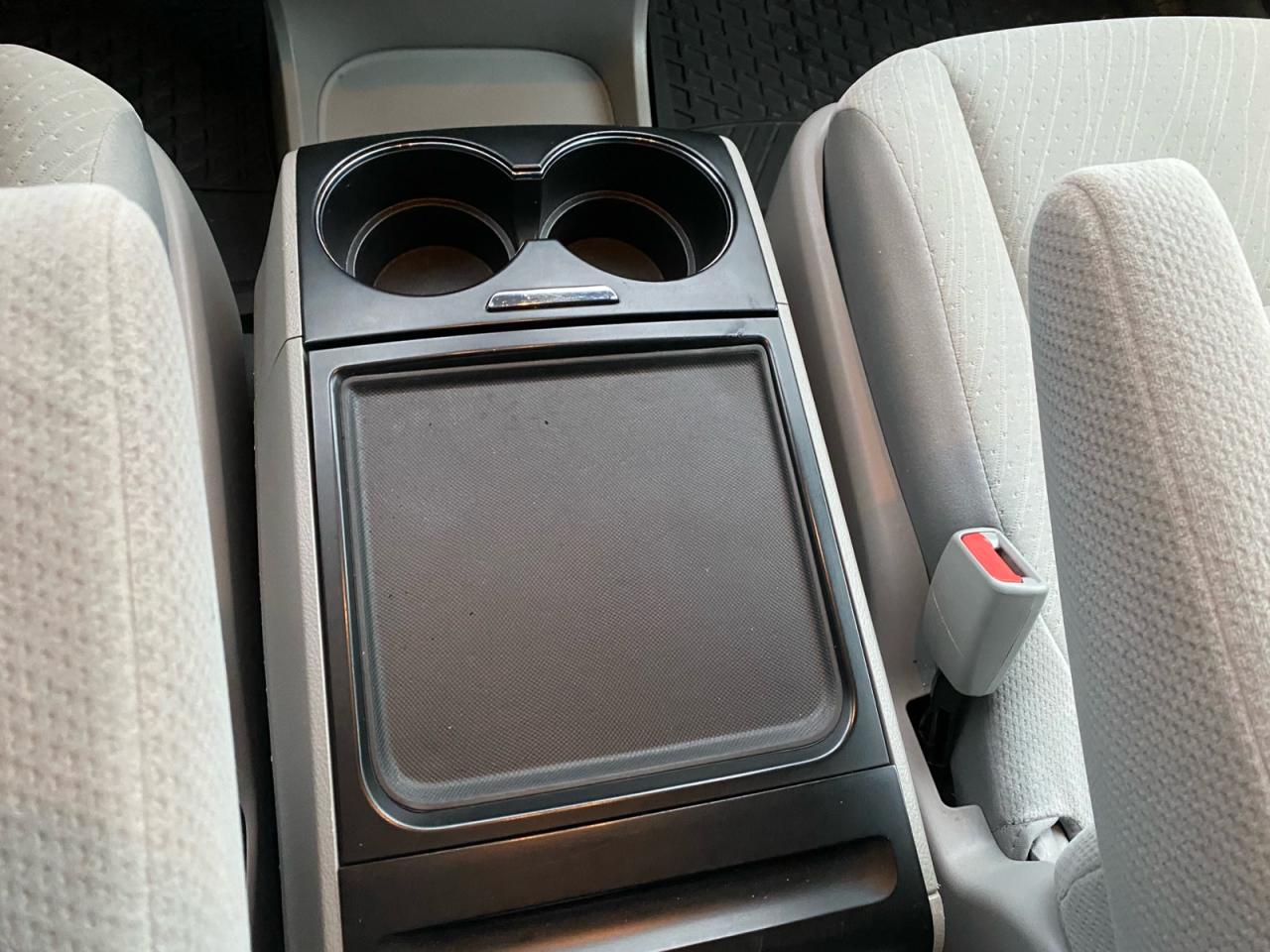 2020 Toyota Sienna LE 8-Passenger Photo