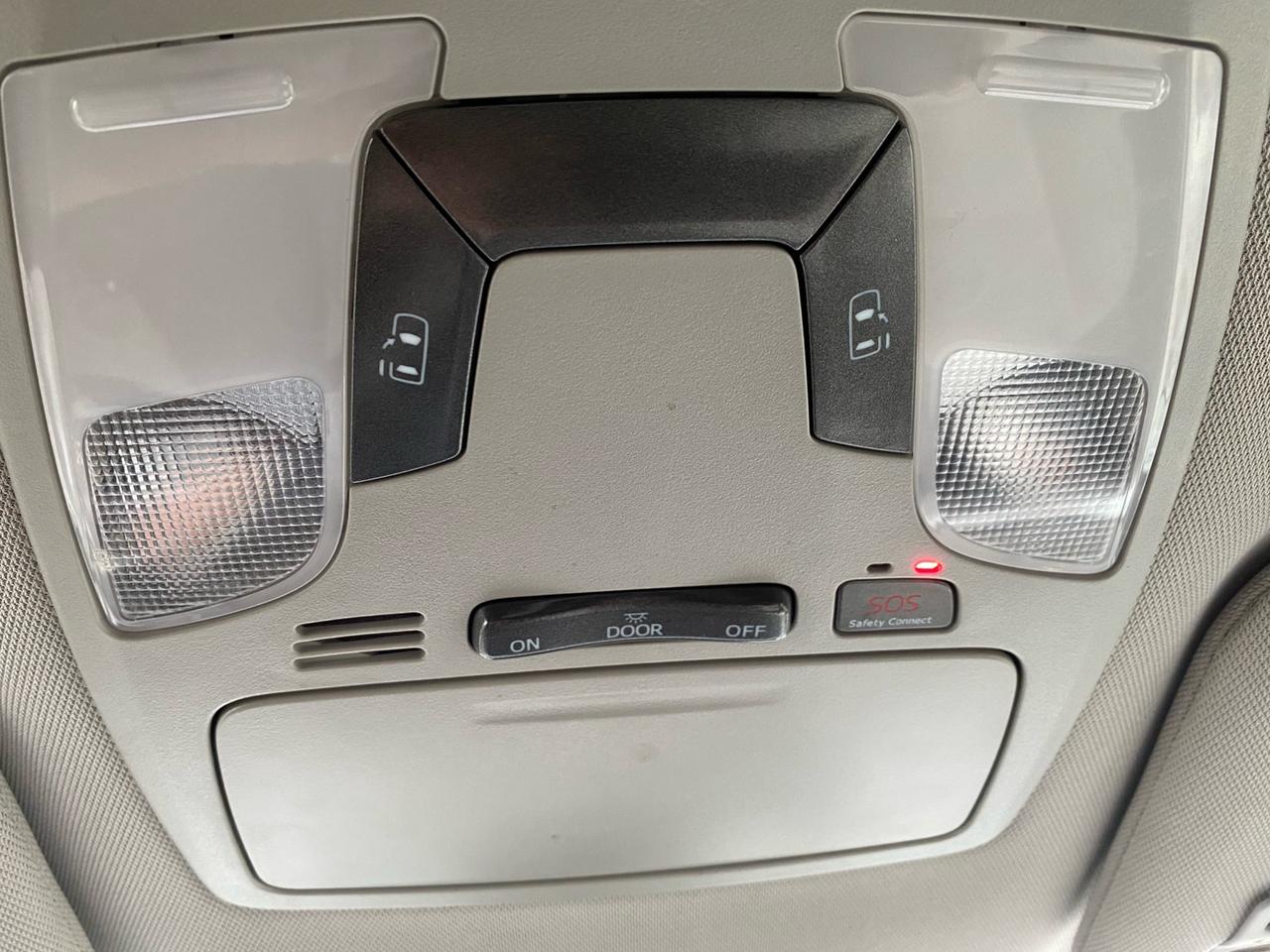 2020 Toyota Sienna LE 8-Passenger Photo