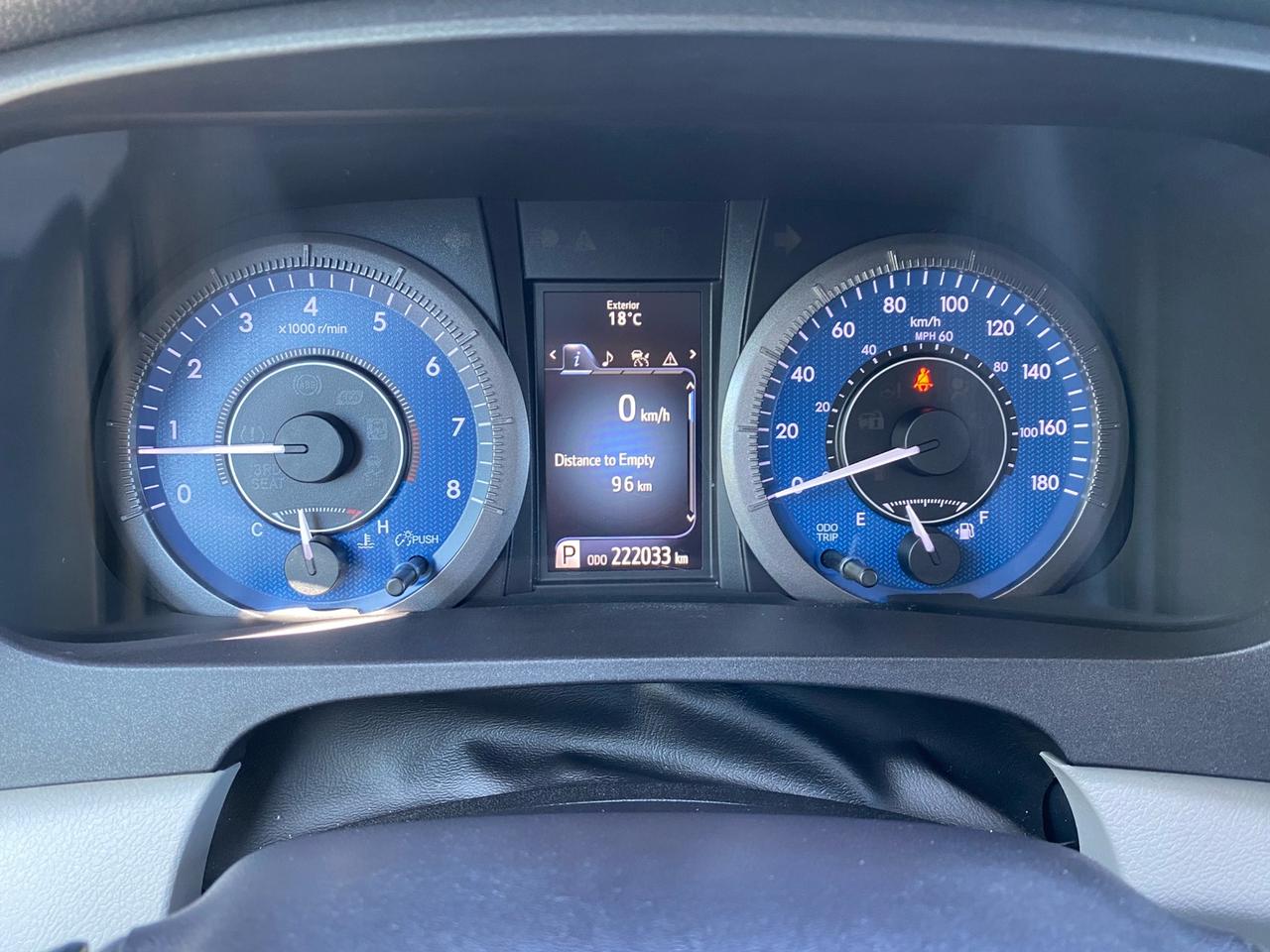 2020 Toyota Sienna LE 8-Passenger Photo