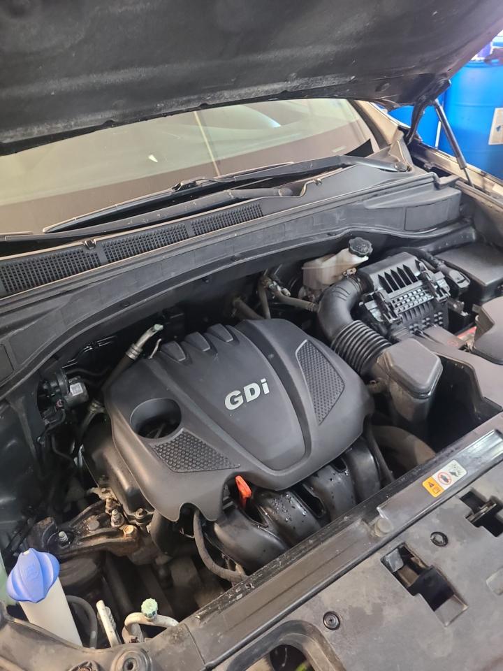 2016 Hyundai Santa Fe Sport Premium - Photo #8