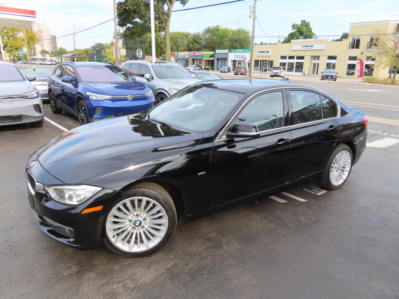 2013 BMW 3 Series 328i XDrive AWD - Navigation System - Leather !! Photo