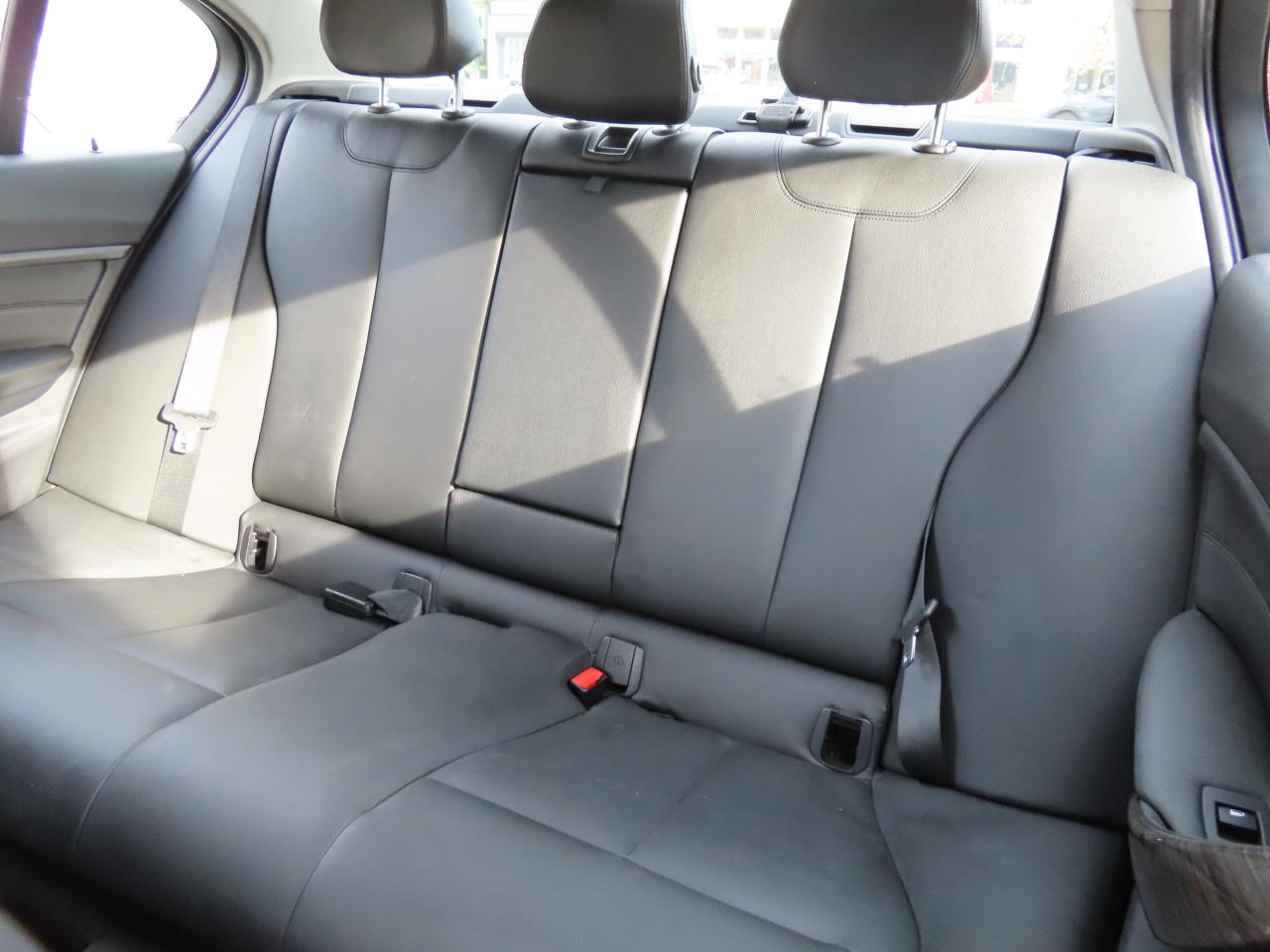 2013 BMW 3 Series 328i XDrive AWD - Navigation System - Leather !! Photo