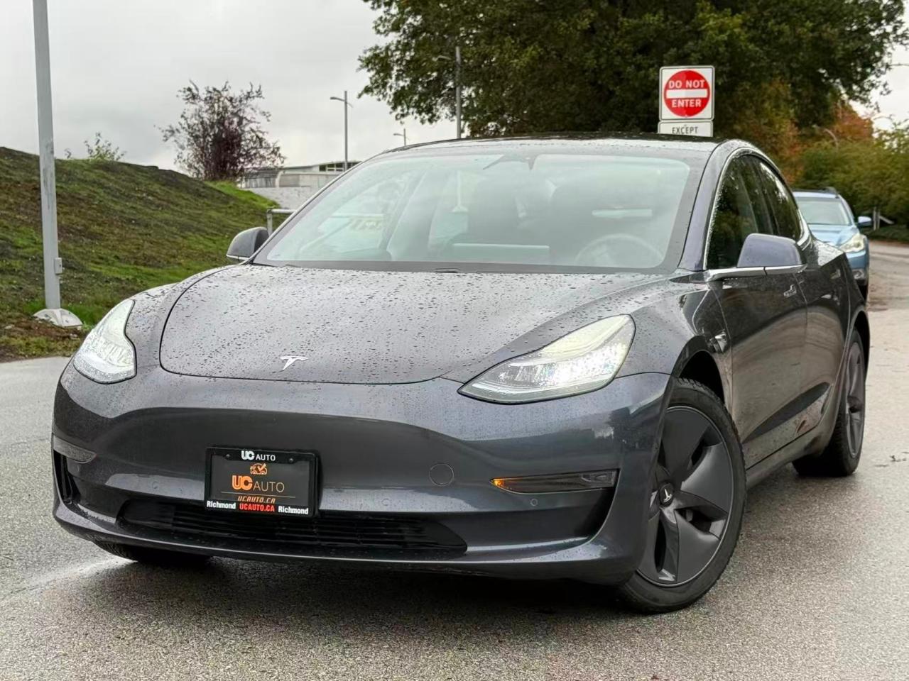 Used 2020 Tesla Model 3 Standard Range Plus/ CLEAN TITLE/ BC LOCAL for sale in Richmond, BC