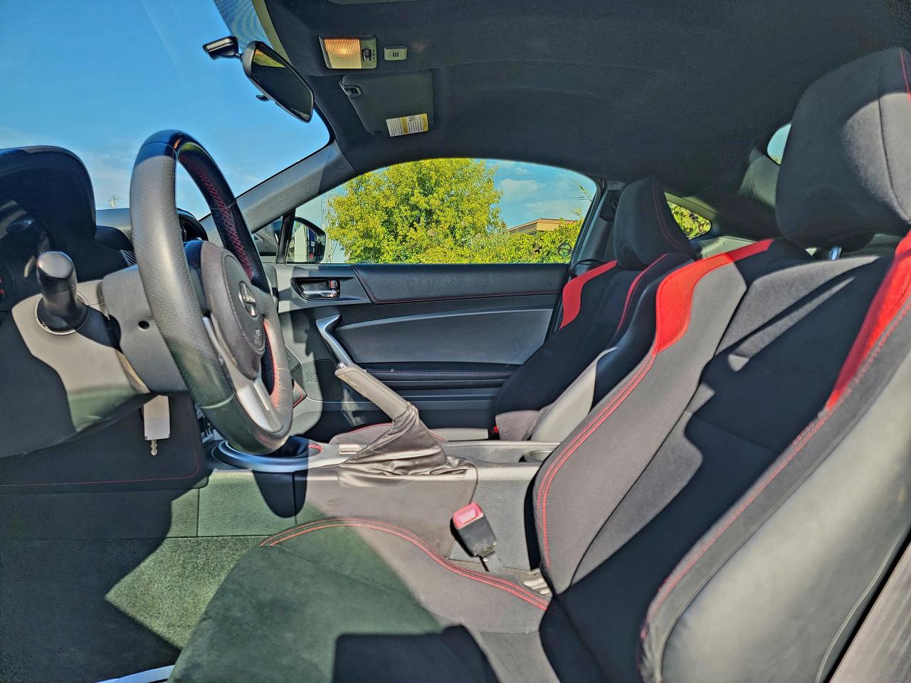 2016 Scion FR-S 6 SPEED | LOW KMS - Photo #11
