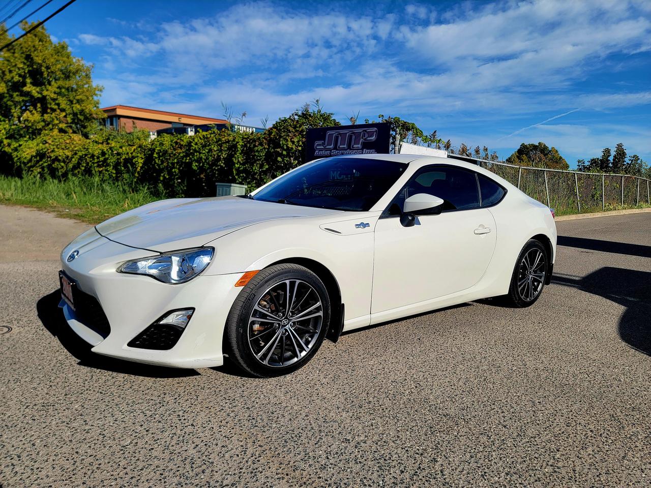 2016 Scion FR-S 6 SPEED | LOW KMS - Photo #1