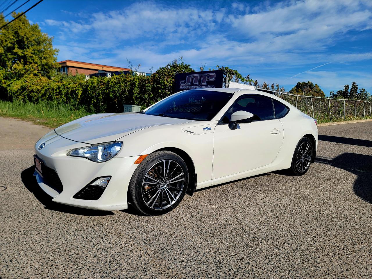 2016 Scion FR-S 6 SPEED | LOW KMS - Photo #1