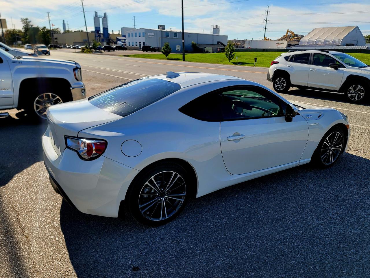 2016 Scion FR-S 6 SPEED | LOW KMS Photo3