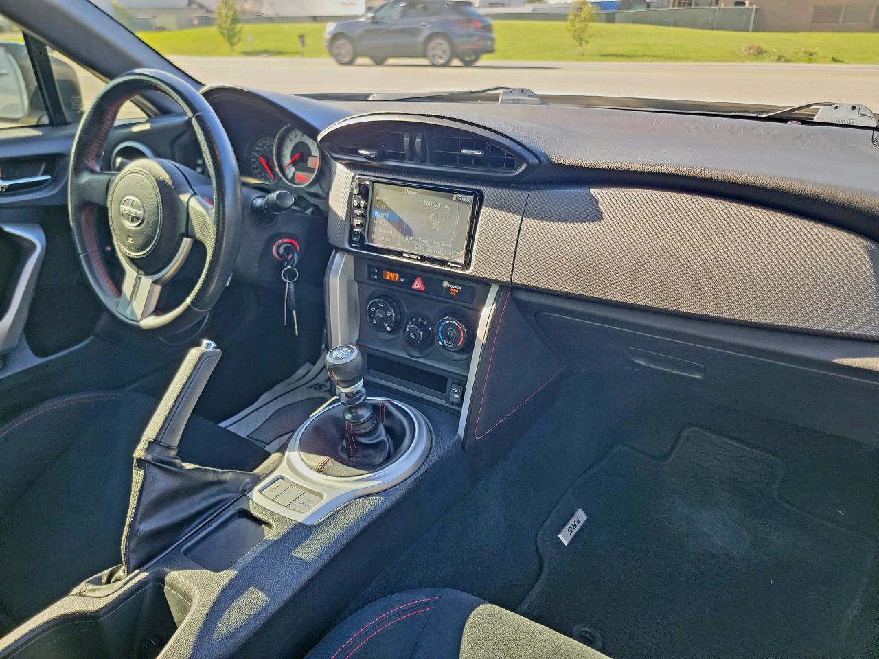 2016 Scion FR-S 6 SPEED | LOW KMS - Photo #14