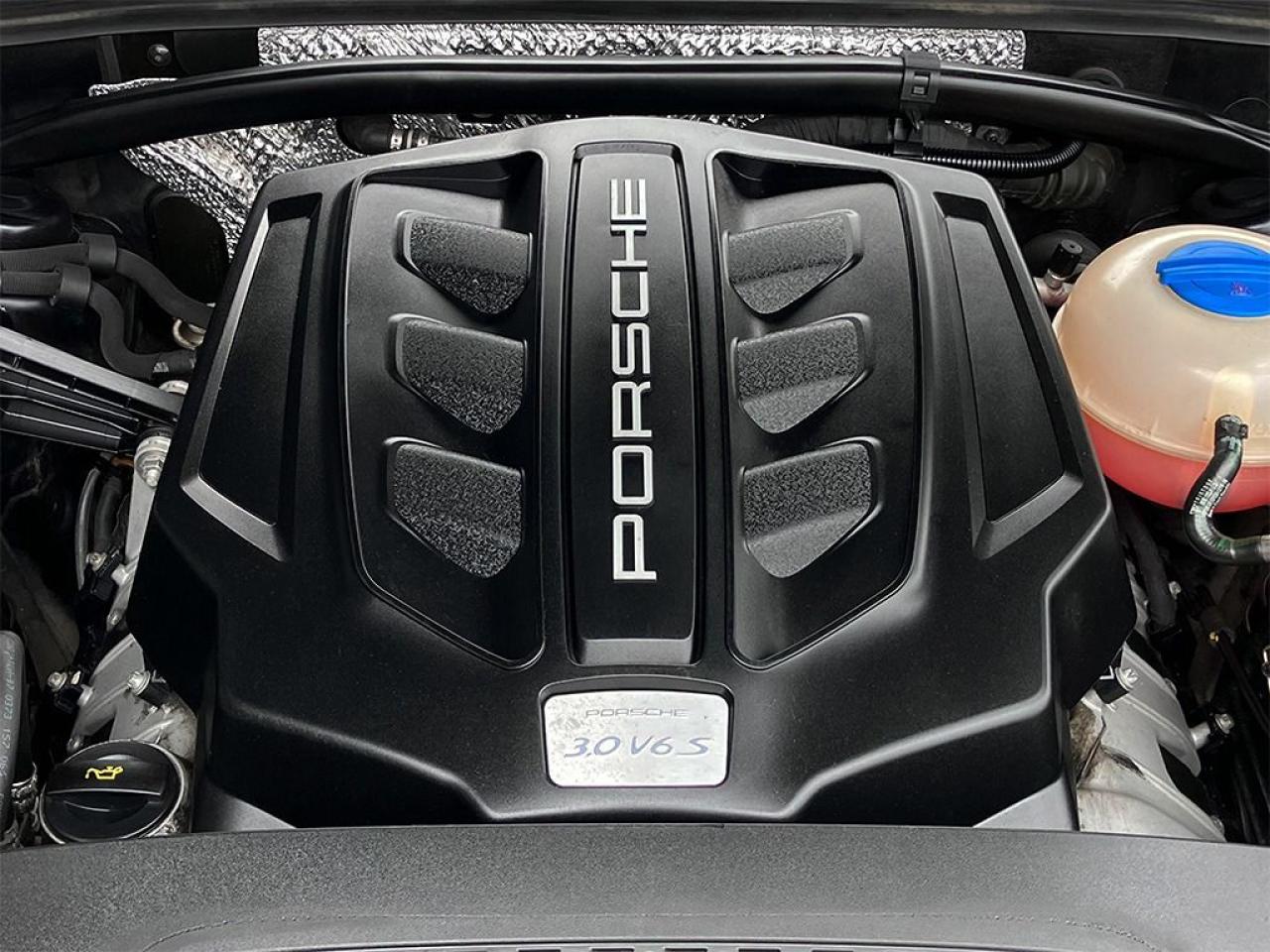 2018 Porsche Macan S | 3.0L V6 | NAVI|REARCAM|PANOROOF|VENT SEATS - Photo #13