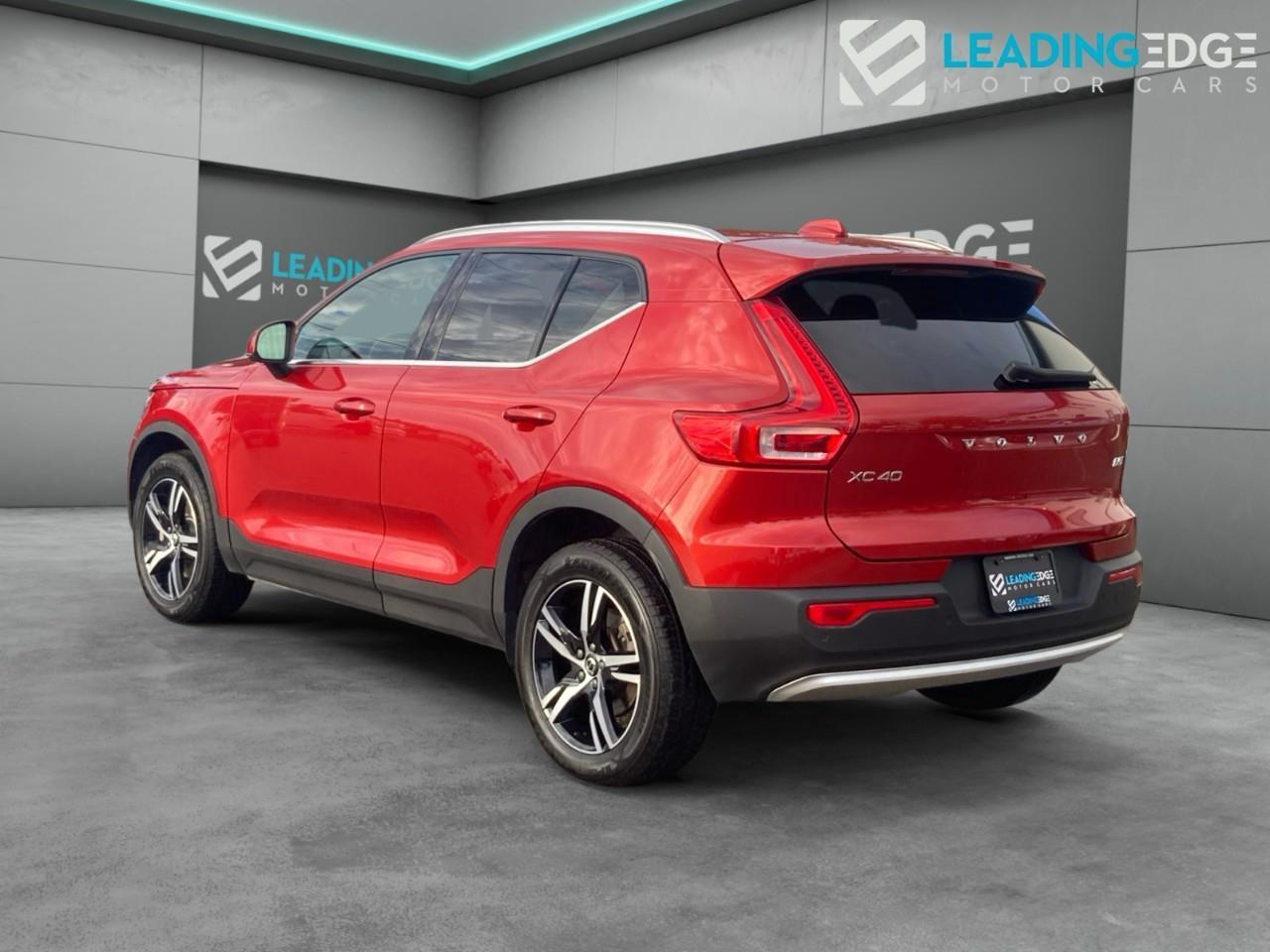 2023 Volvo XC40 B5 Plus Bright Theme Photo