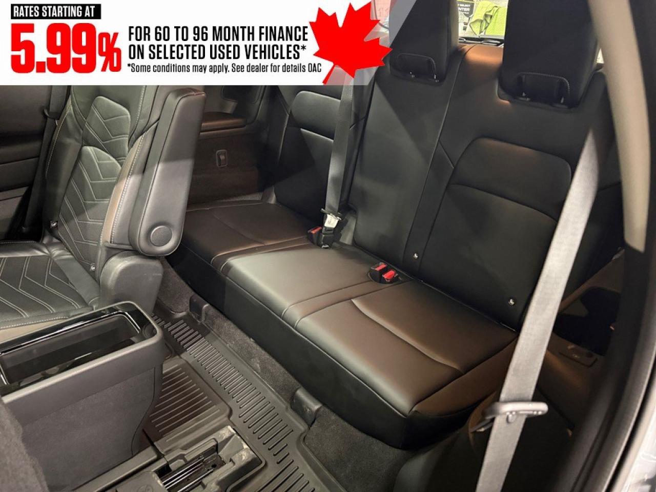 2023 Nissan Pathfinder Platinum 4WD Photo