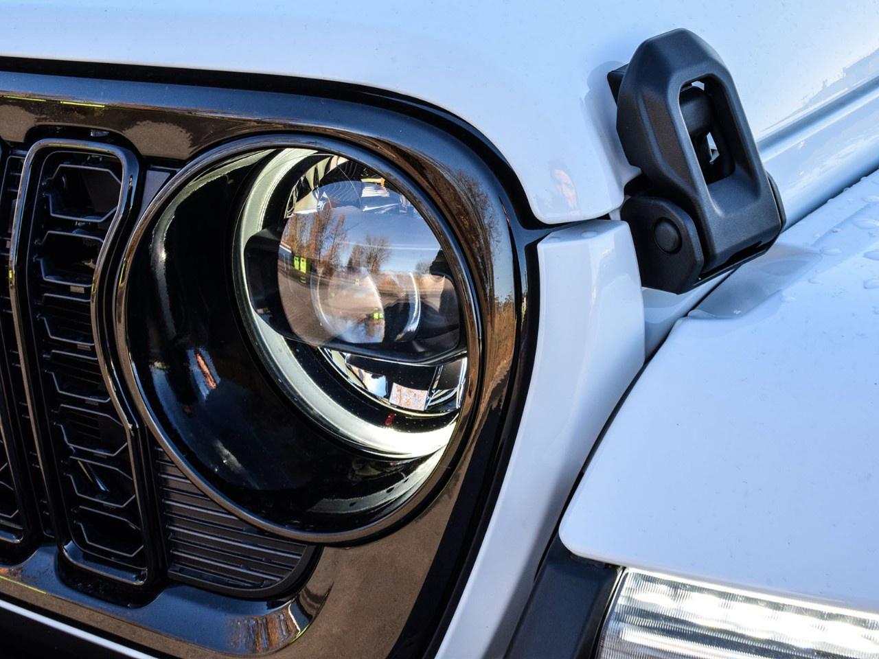 2026 Jeep Gladiator  Photo