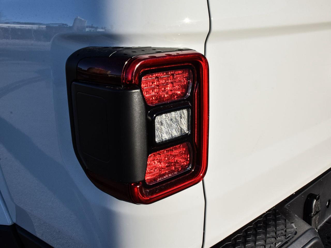 2026 Jeep Gladiator  Photo