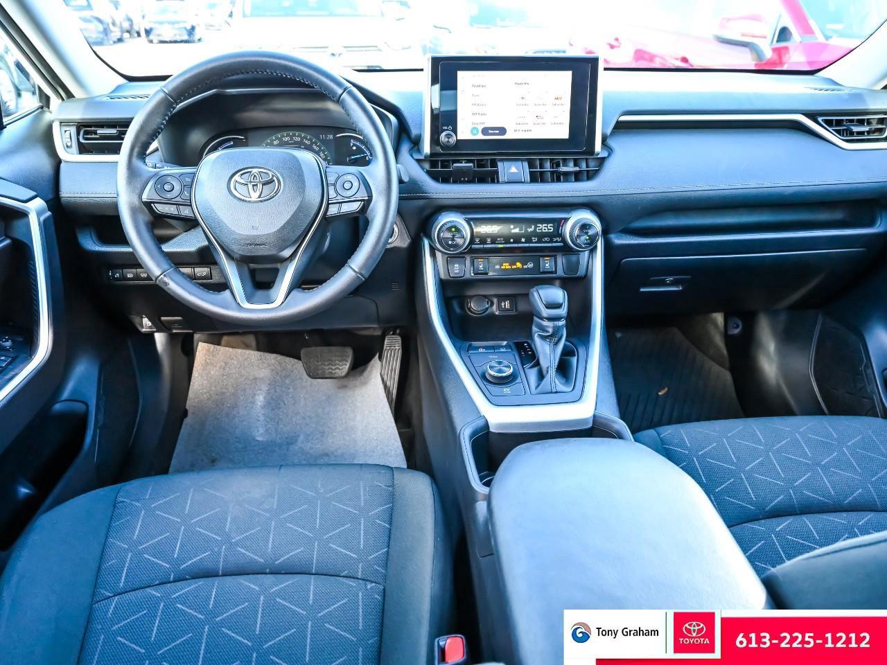 2024 Toyota RAV4 Hybrid XLE Photo