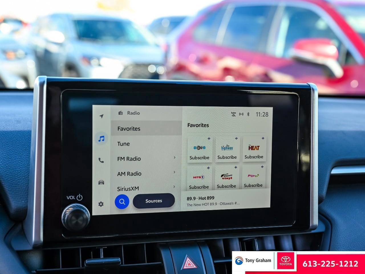 2024 Toyota RAV4 Hybrid XLE Photo