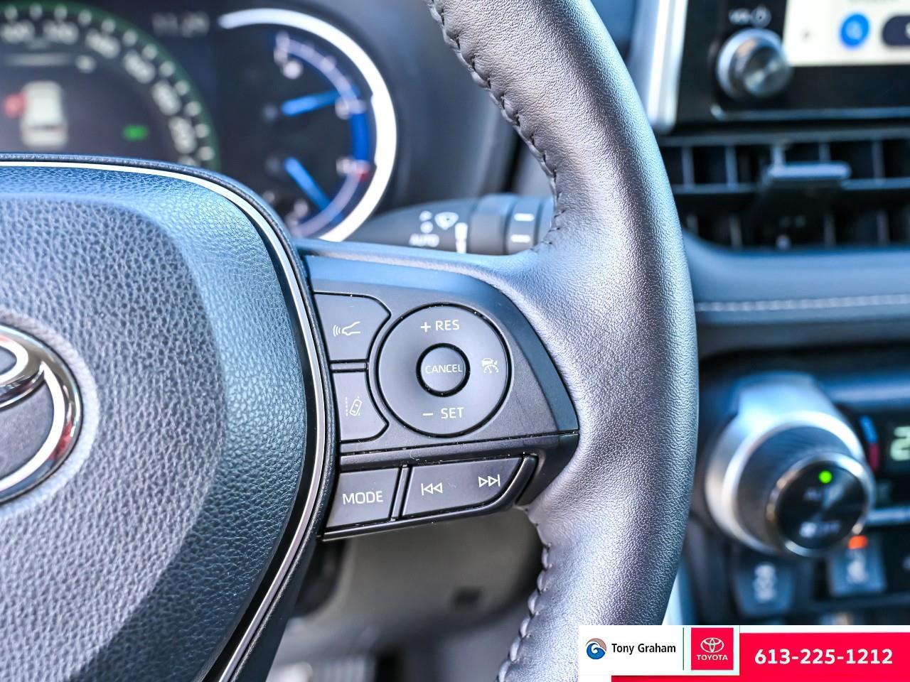 2024 Toyota RAV4 Hybrid XLE Photo