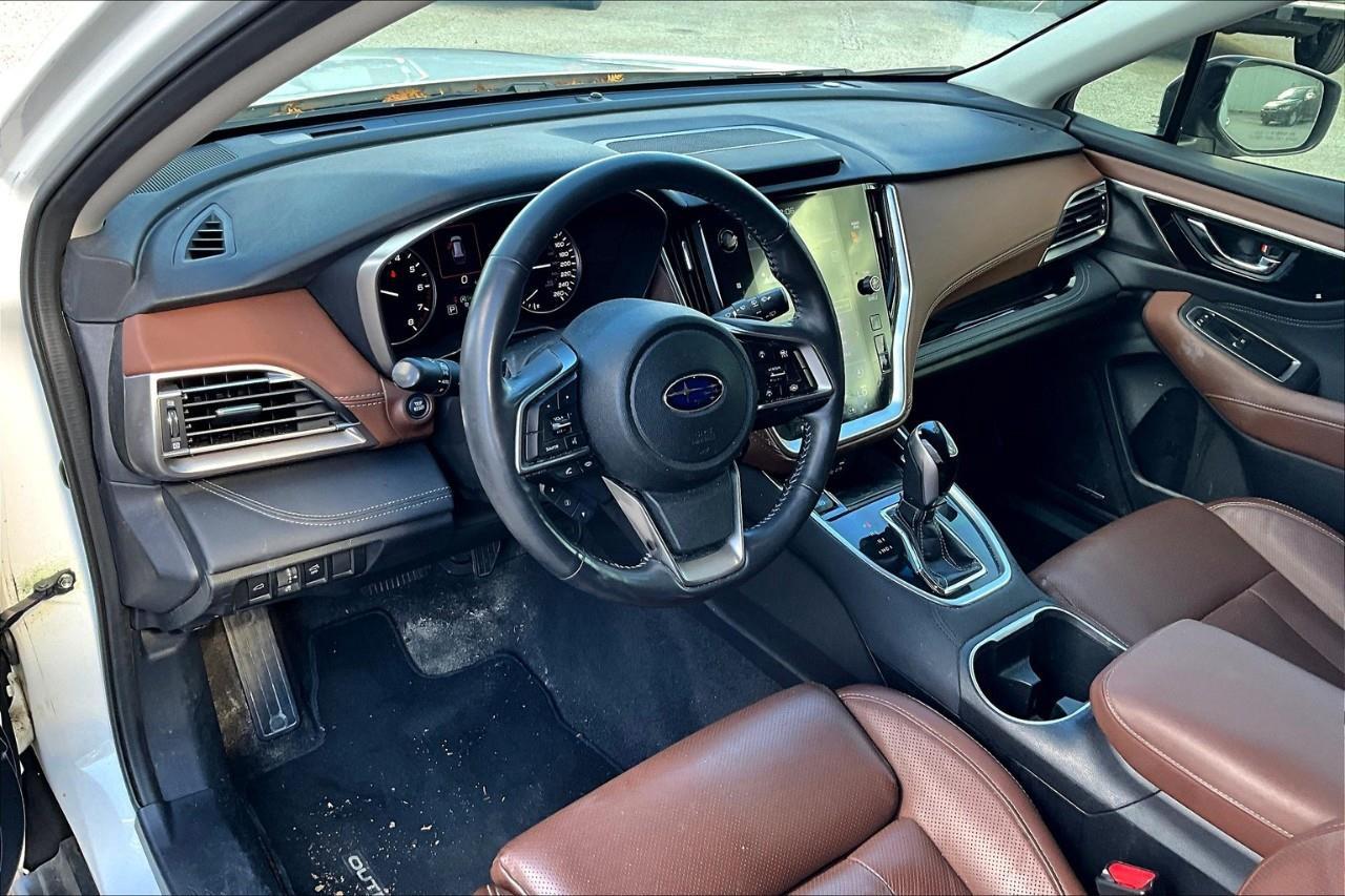 2021 Subaru Outback Premier XT Photo3