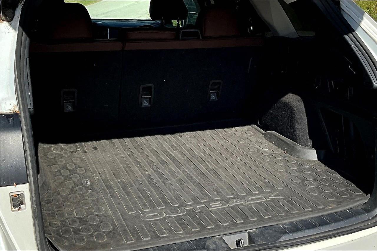 2021 Subaru Outback Premier XT Photo