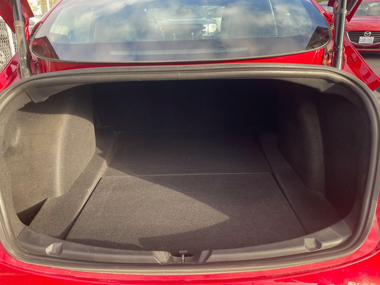 2020 Tesla Model 3 Standard Range Plus *SAFETY, HEATED SEATS, NAV* - Photo #7
