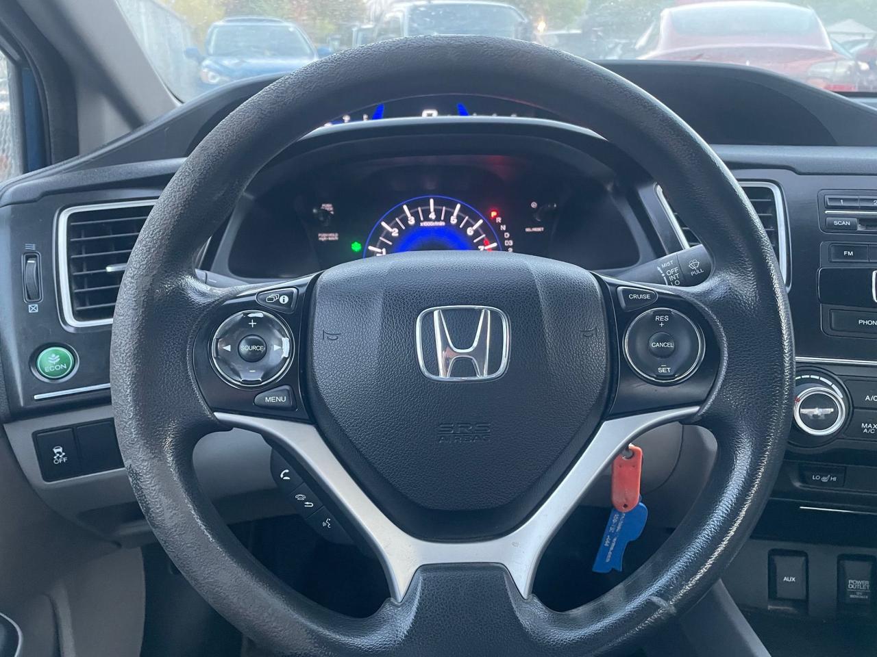 2013 Honda Civic LX *SAFETY, HEATED SEATS, 1Y WARRANTY ENG & TRAN* - Photo #9