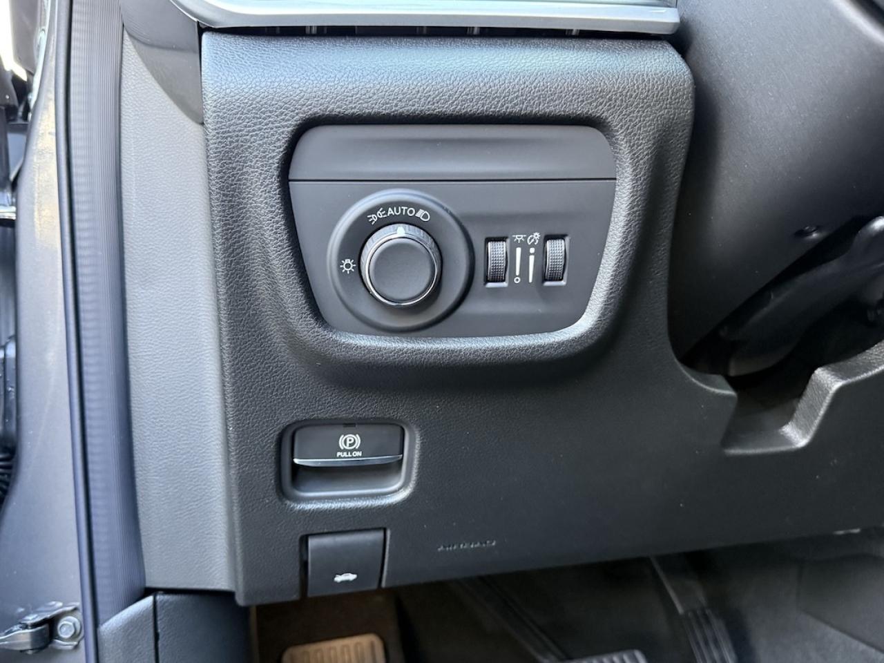 2025 Jeep Grand Cherokee L Altitude 4x4 Photo