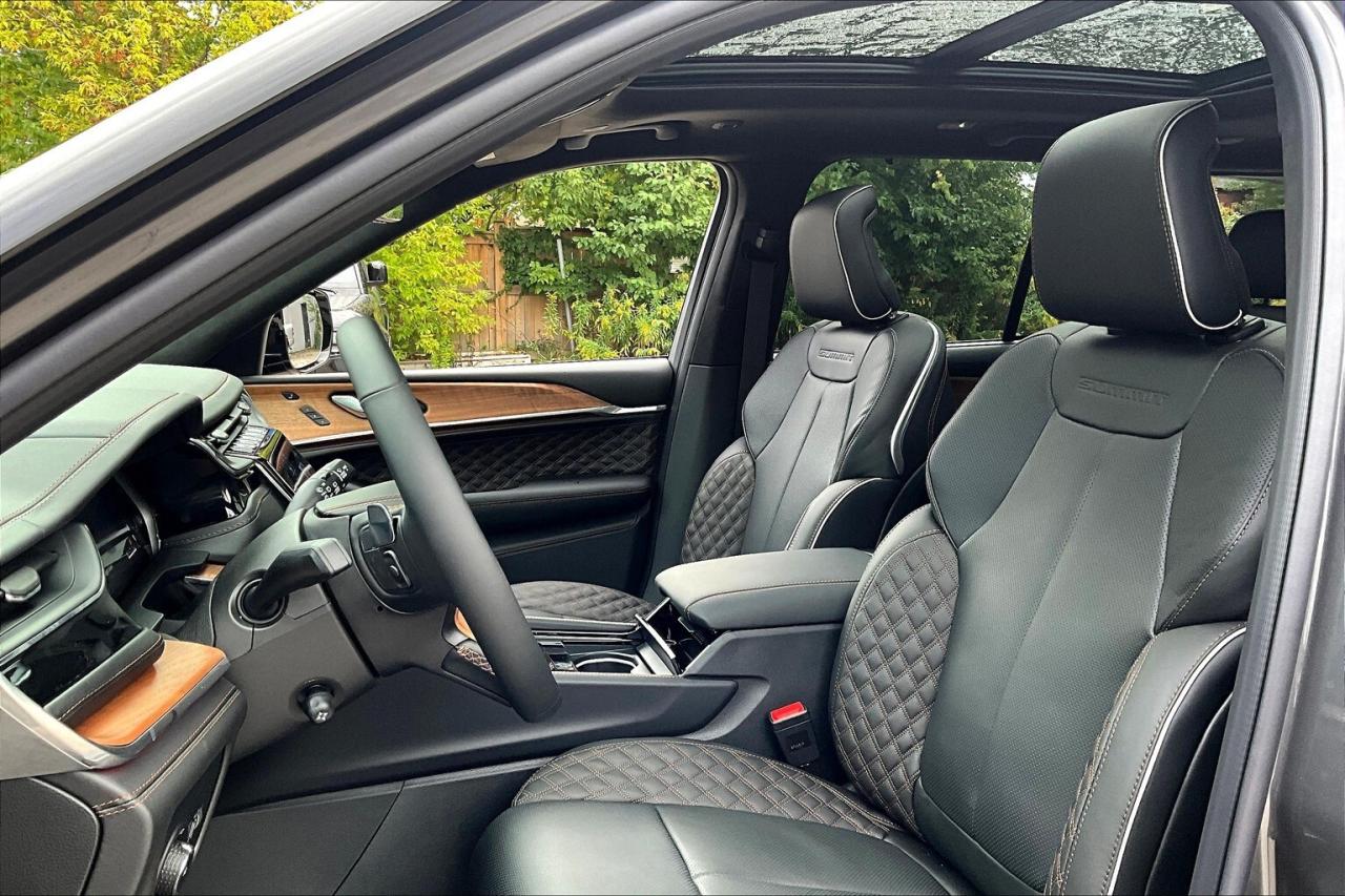 2025 Jeep Grand Cherokee SUMMIT RESERVE | High Altitude | Adv Protech | 4X4 Photo