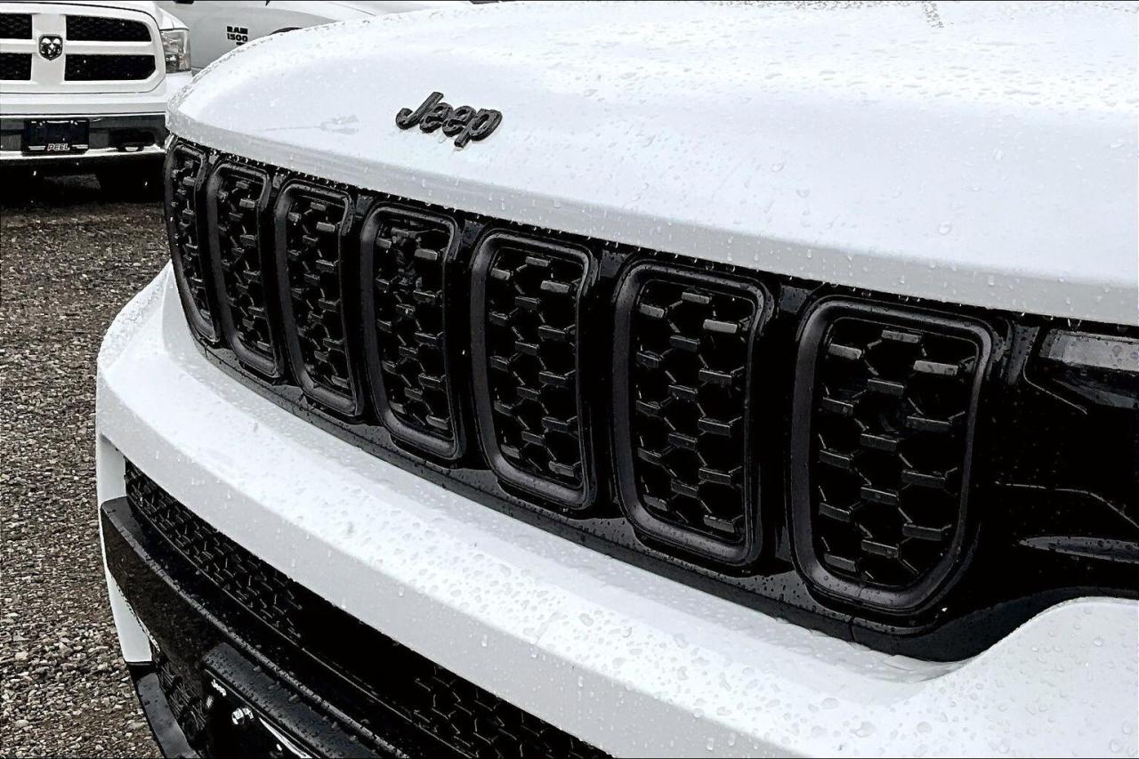 2025 Jeep Grand Cherokee L SUMMIT | High Altitude | 19 - Speakers | Pano Roof Photo