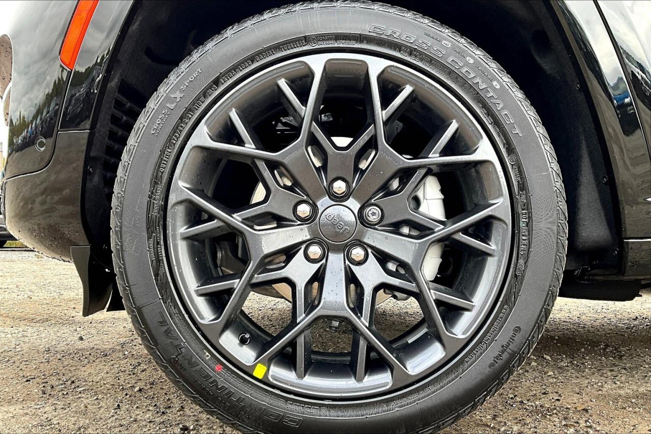 2025 Jeep Grand Cherokee SUMMIT High Altitude | Lux Tech 5 | Adv Protech 4 Photo4