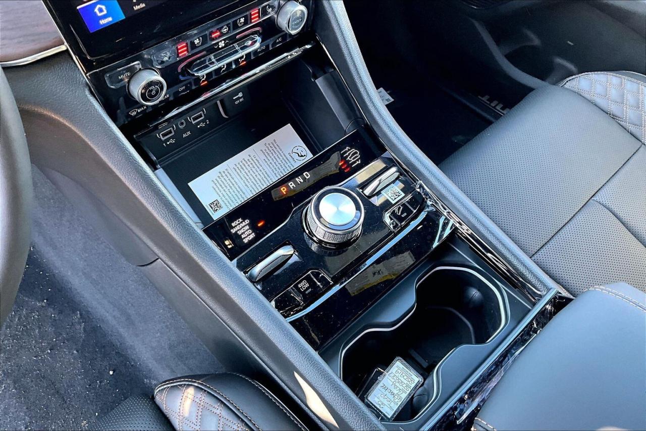 2025 Jeep Grand Cherokee L SUMMIT | HIGH ALTITUDE | 19 SPKRS | 7 PASSENGER Photo