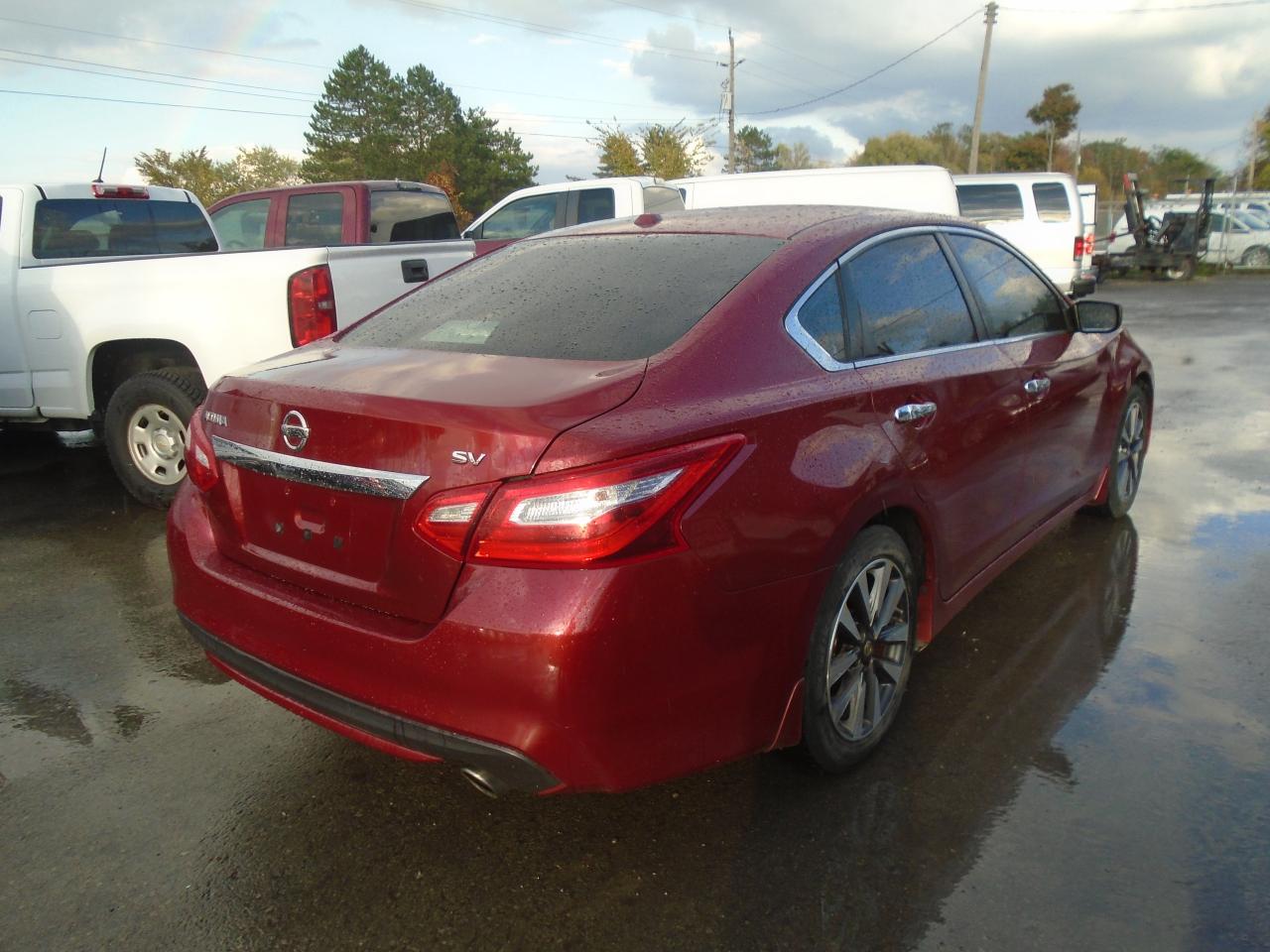 2017 Nissan Altima 4dr Sdn I4 CVT 2.5 SV - Photo #3