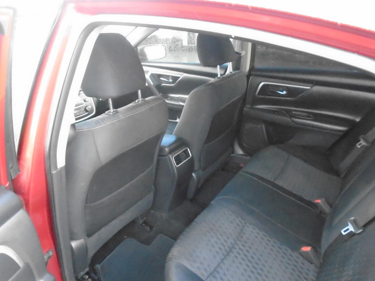 2017 Nissan Altima 4dr Sdn I4 CVT 2.5 SV - Photo #15