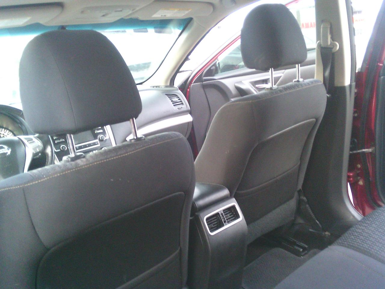 2017 Nissan Altima 4dr Sdn I4 CVT 2.5 SV + SUNROOF Photo