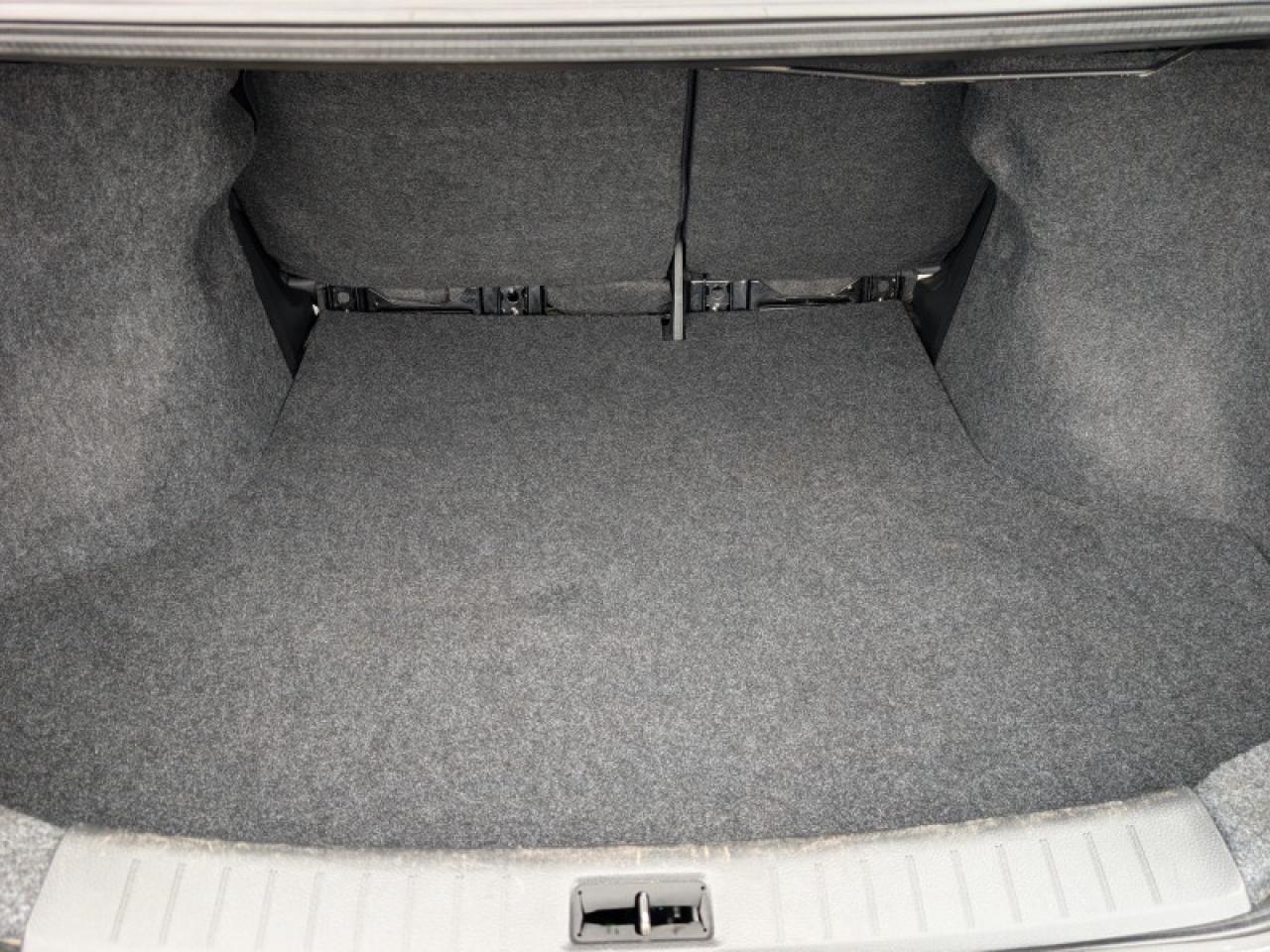 2018 Nissan Sentra 1.8 S  **BLUETOOTH - HTD SEATS** Photo