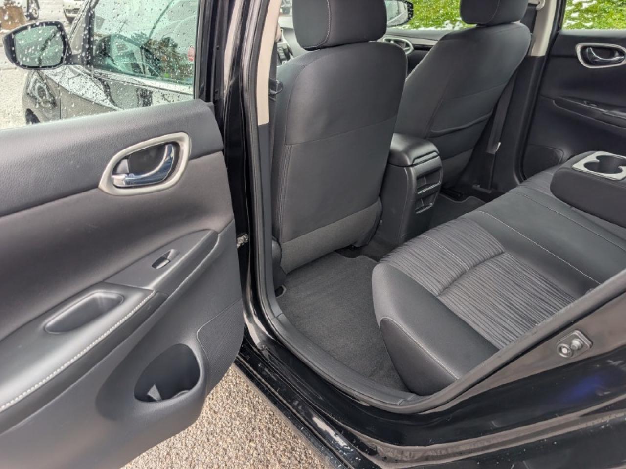 2018 Nissan Sentra 1.8 S  **BLUETOOTH - HTD SEATS** Photo