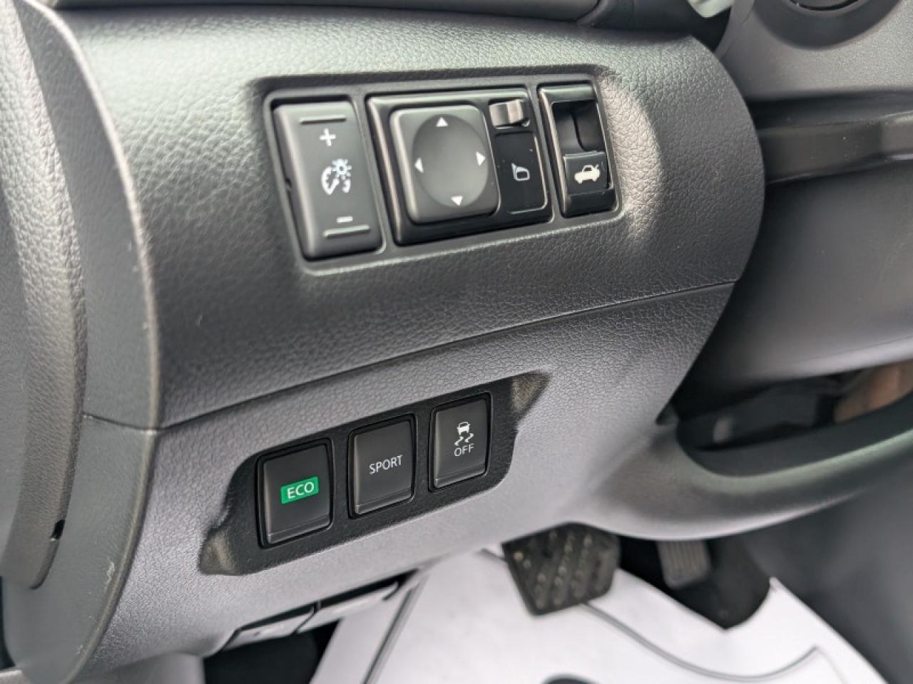 2018 Nissan Sentra 1.8 S  **BLUETOOTH - HTD SEATS** Photo