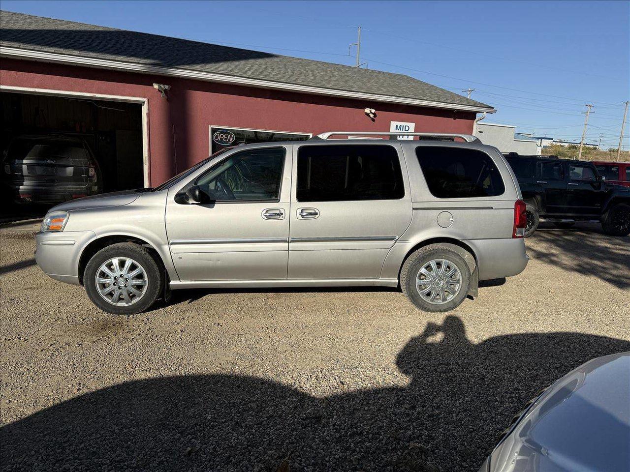 Used 2006 Buick Terraza CXL for sale in Saskatoon, SK